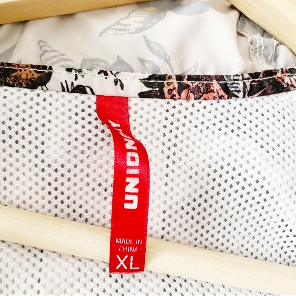 PRICE FIRM / Union Bay Flora Print Windbreaker - Picture 7 of 13